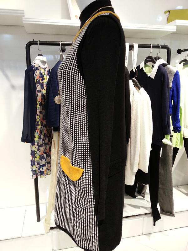 聚酯纤维羊毛会起球么 50%<em>腈纶</em>,25.9%绵,18%